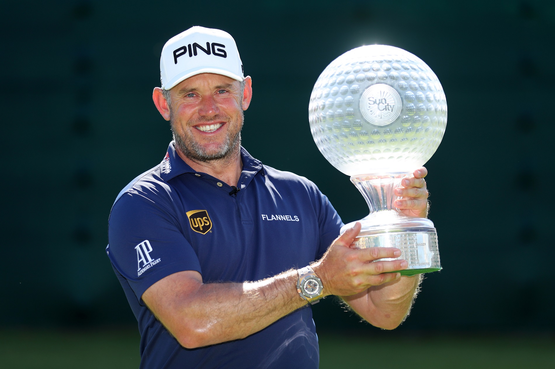 Ngc2018 Lee Westwood Champion Crystal Trophy Sun City